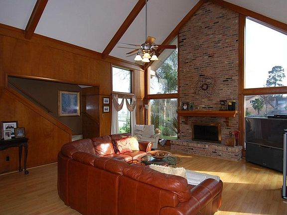 5th image of 8330 Amber Cove Dr
