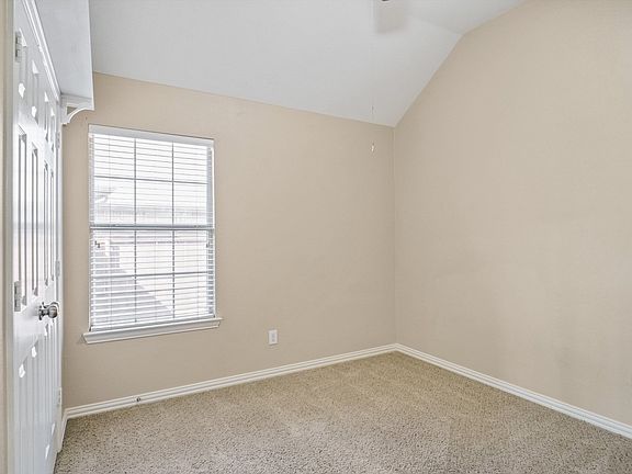 5th image of 8369 Everglades Cir