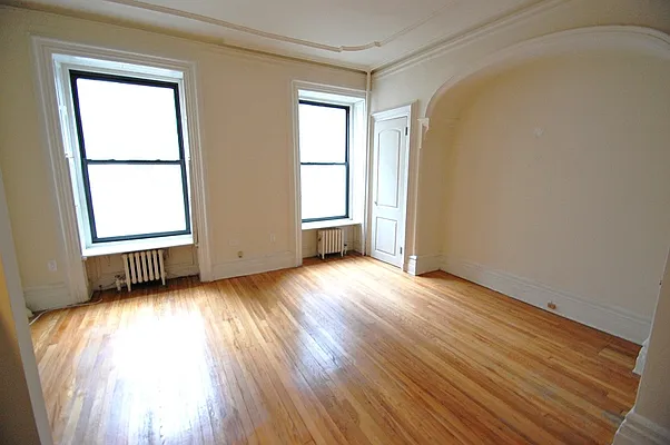 Rented by Bold New York | media 9