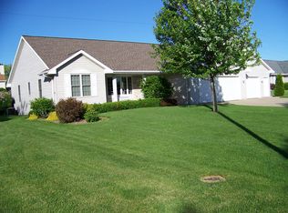 3175 Molly Brown Ln, Green Bay, WI 54313