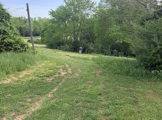 940 N Brace Rd, Summertown, TN 38483