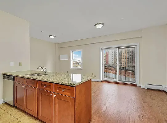 Rented by SERHANT. | media 2