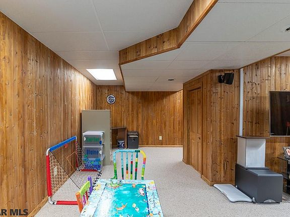 4th image of 139 McKivison Ct