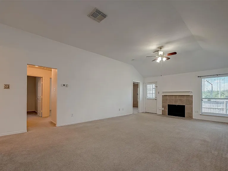 10902 Primrose Acres Ln — Photo 6