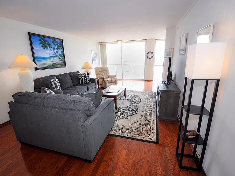 1710 Avenida Del Mundo #607 — Photo 7