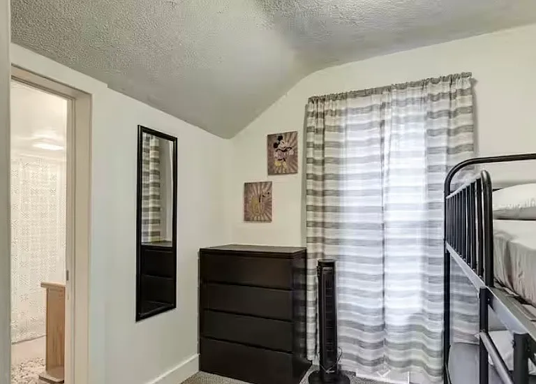 217 W Hickory St — Photo 18