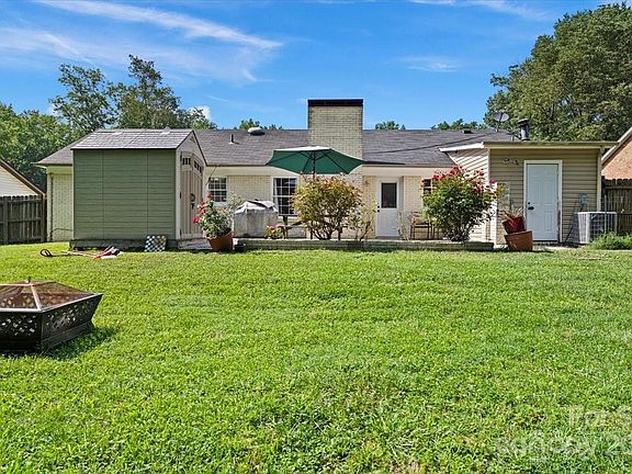 5th image of 6717 Woodfield Dr