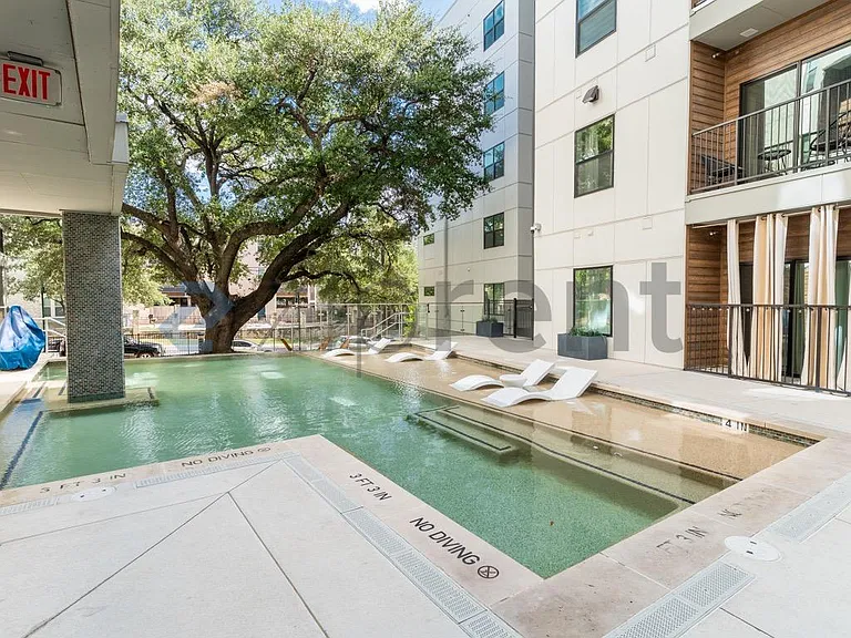 2500 Longview St #523 — Photo 20