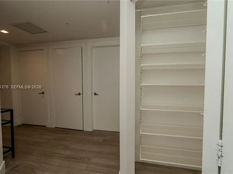 500 Brickell Ave #CU-1407 — Photo 30