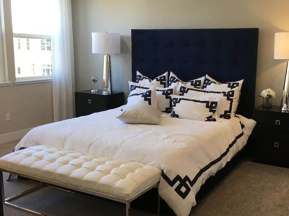 2066 Mahuron Cir #20