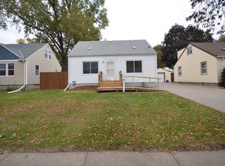 1166 Flandrau St, Saint Paul, MN 55106