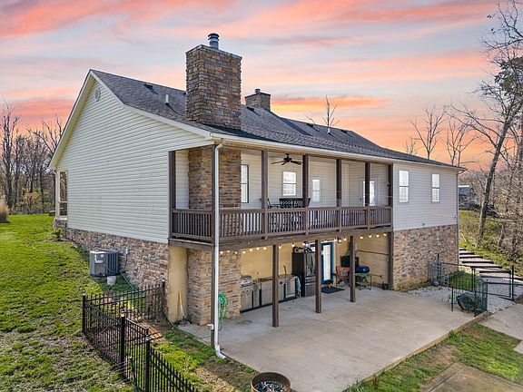 2nd image of 88 Hawkins Ln