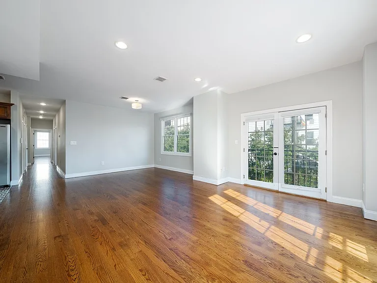 133 Brunswick St #2 — Photo 10