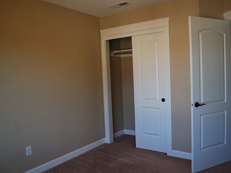 9706 NE 75th Way — Photo 16