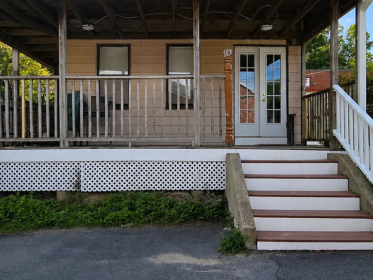 35 Clyde St — Photo 5