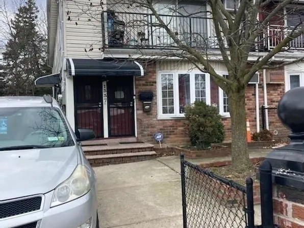 13-37 Gipson Street, Far Rockaway, NY 11691