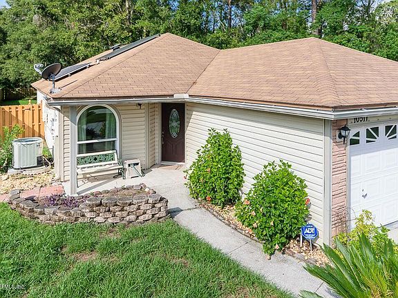 3rd image of 10511 Running Oak Ct