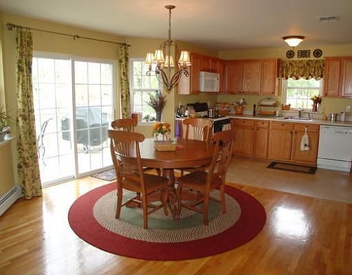 2nd image of 46 Saint James Pl