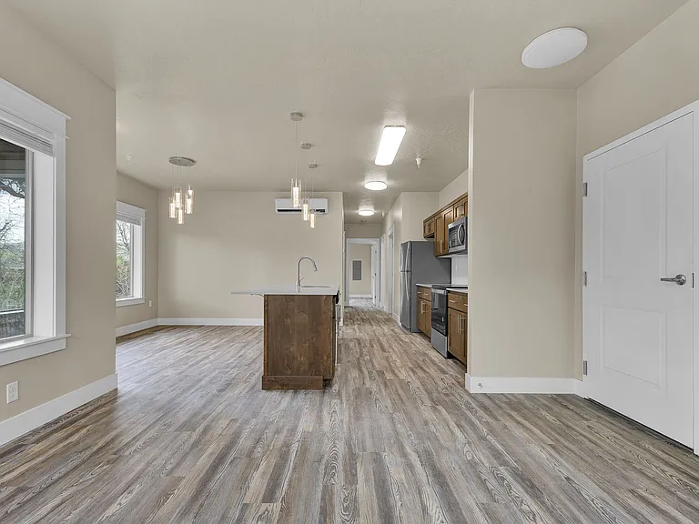 5224 W State St #1 — Photo 2