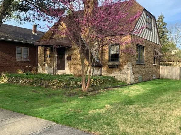 3532 Oak Ave, Brookfield, IL 60513