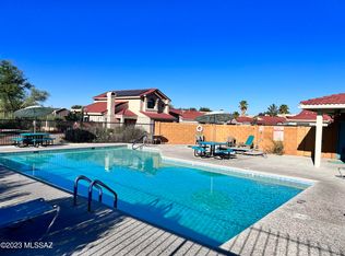 10407 N Fair Desert Dr, Oro Valley, AZ 85737