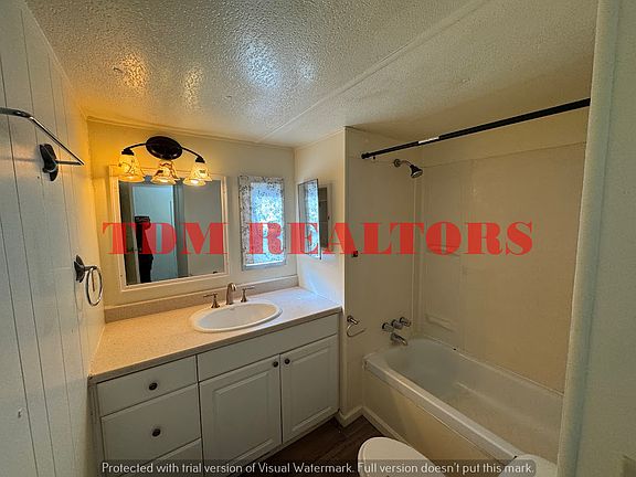5th image of 14214 Eastview Dr #57
