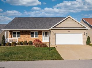 8 Amber Rdg, Morgantown, WV 26508