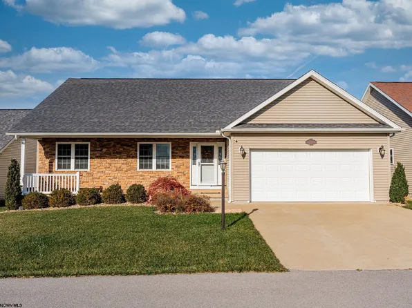 8 Amber Rdg, Morgantown, WV 26508