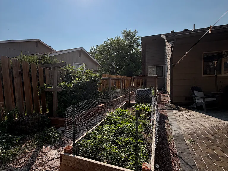 Breckenridge Dr E — Photo 14