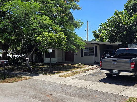 4th image of 298 NE 46th St