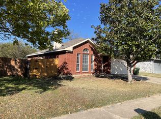 105 Sudbury Way, Arlington, TX 76018