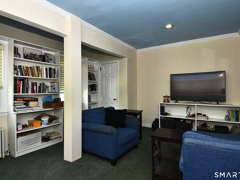 1030 Jennings Rd — Photo 6