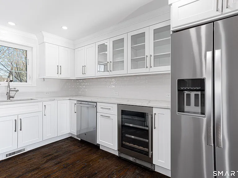 42 Poe Ct — Photo 4
