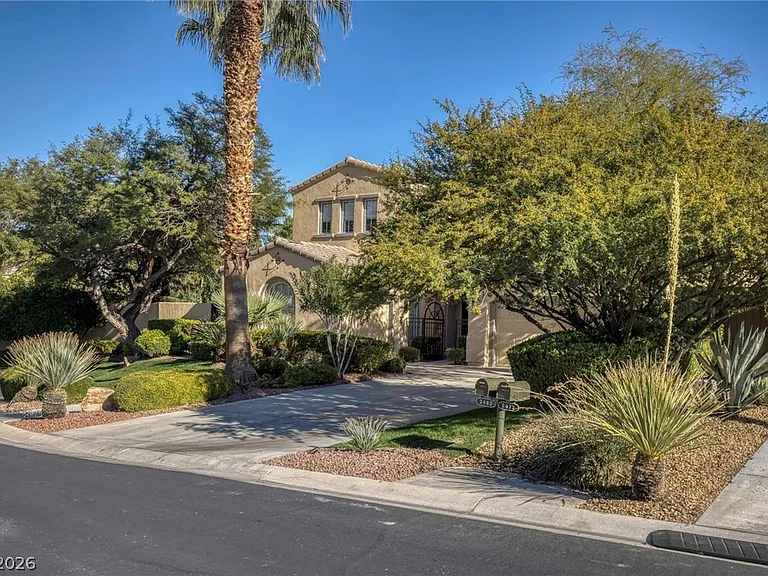 2462 Hollow Rock Ct — Photo 3