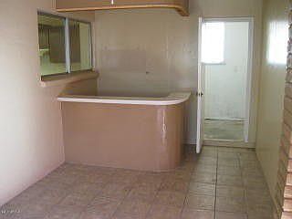 1st image of 352 E Kenwood Cir