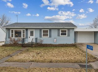 1629 299th Ave, Dyersville, IA