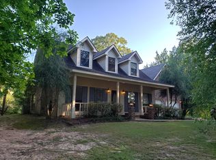 105 Selena Dr, Fulton, MS 38843