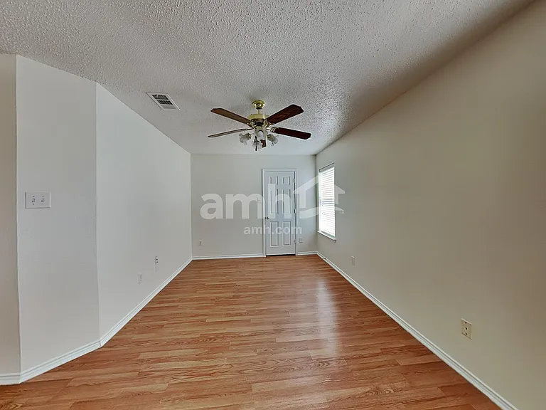 5820 Vista Glen Ln — Photo 9