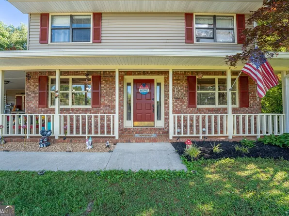 135 Country View Dr, Eastanollee, GA 30538