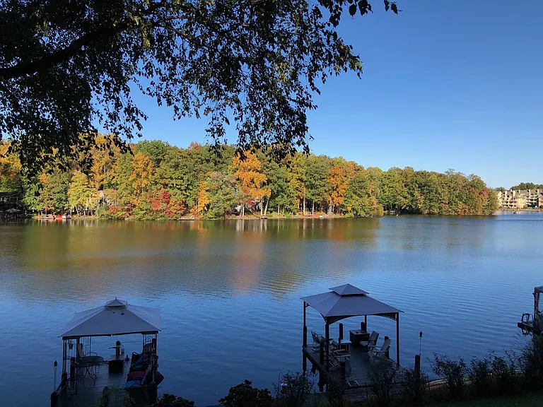 View from the lower deck: fall