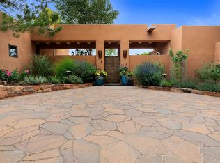 1131 Piedra Rondo, Santa Fe, NM 87501