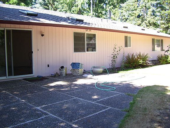 Back Yard Patio Area