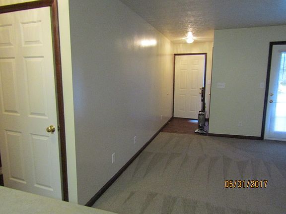 4th image of 118 Colonial Cir #118
