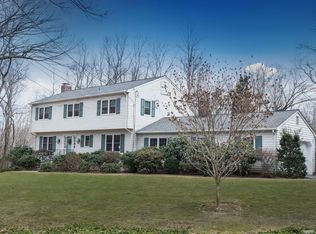 26 Yankee Hill Rd, Ridgefield, CT 06877
