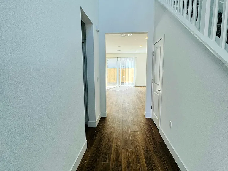 416 N Mendocino Way — Photo 3