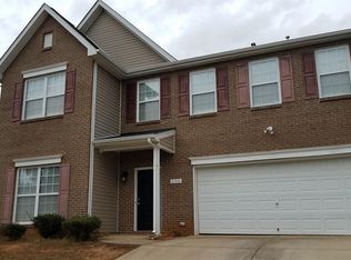 2760 Amesbury Rd, Winston Salem, NC 27103