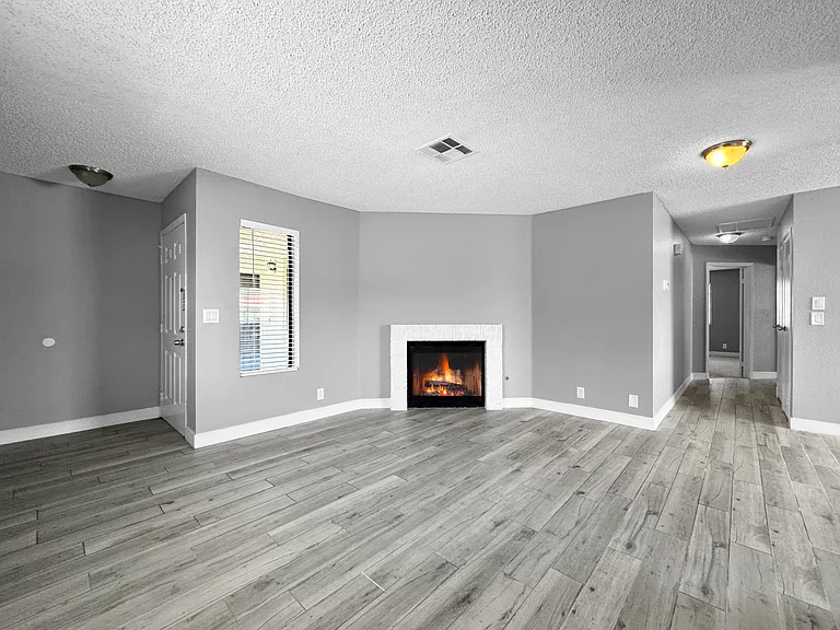 6743 W Charleston Blvd #4 — Photo 5