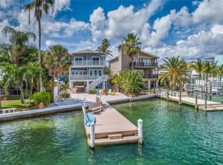 143 88th Ave, Treasure Island, FL 33706