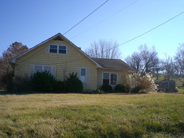 1st image of 172 Wood St