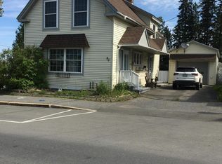 40 Main St, Van Buren, ME 04785